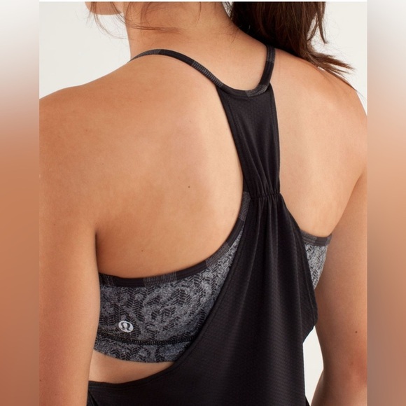 Lululemon Athletica No Limits Tank Black Rose Herringbone Built in Bra Size 6 - Picture 4 of 8
